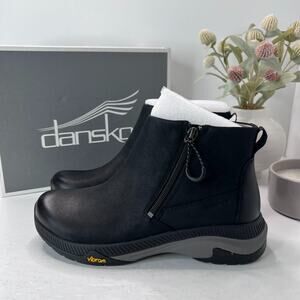 Dansko Margo Waterproof Burnished Leather Ankle Boots Black Women 7.5/EU 38